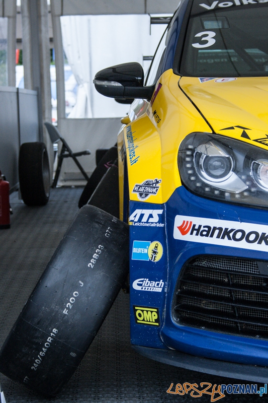Wyścigi samochodowe na Torze Poznań - Poznań 13-15.06.2014 r. Foto: © lepszyPOZNAN.pl / Karolina Kiraga Wyścigi samochodowe na Torze Poznań - Poznań 13-15.06.2014 r. Foto: © lepszyPOZNAN.pl / Karolina Kiraga