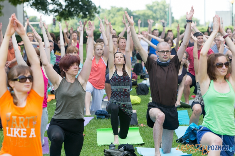 Joga przy Operze Foto: lepszyPOZNAN.pl / Piotr Rychter Joga przy Operze Foto: lepszyPOZNAN.pl / Piotr Rychter