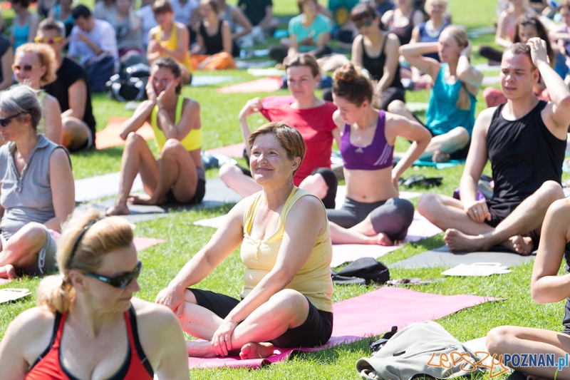 Joga przy Operze Foto: lepszyPOZNAN.pl / Piotr Rychter Joga przy Operze Foto: lepszyPOZNAN.pl / Piotr Rychter