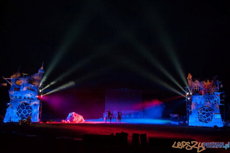 Widowisko Śpiący Rycerze Królowej Jadwigi Foto: Tomasz Mizgier, Piotr Cybichowski Widowisko Śpiący Rycerze Królowej Jadwigi Foto: Tomasz Mizgier, Piotr Cybichowski