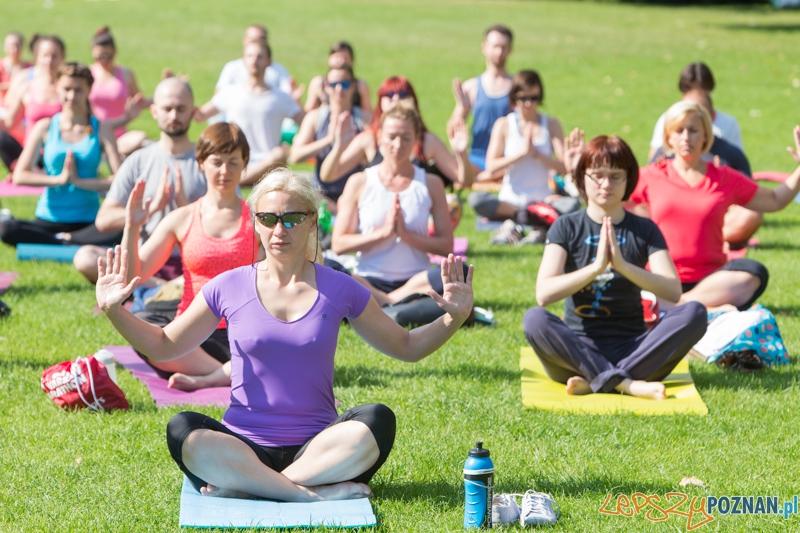 Joga przy Operze Foto: lepszyPOZNAN.pl / Piotr Rychter Joga przy Operze Foto: lepszyPOZNAN.pl / Piotr Rychter