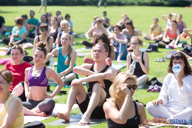 Joga przy Operze Foto: lepszyPOZNAN.pl / Piotr Rychter Joga przy Operze Foto: lepszyPOZNAN.pl / Piotr Rychter