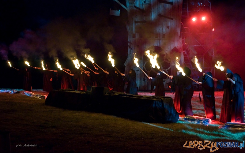 Widowisko Śpiący Rycerze Królowej Jadwigi Foto: Tomasz Mizgier, Piotr Cybichowski Widowisko Śpiący Rycerze Królowej Jadwigi Foto: Tomasz Mizgier, Piotr Cybichowski