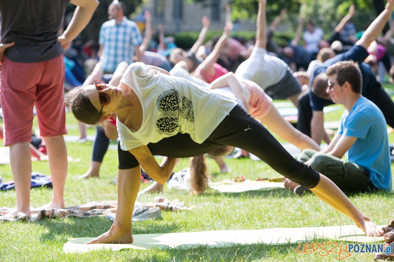 Joga przy Operze Foto: lepszyPOZNAN.pl / Piotr Rychter Joga przy Operze Foto: lepszyPOZNAN.pl / Piotr Rychter