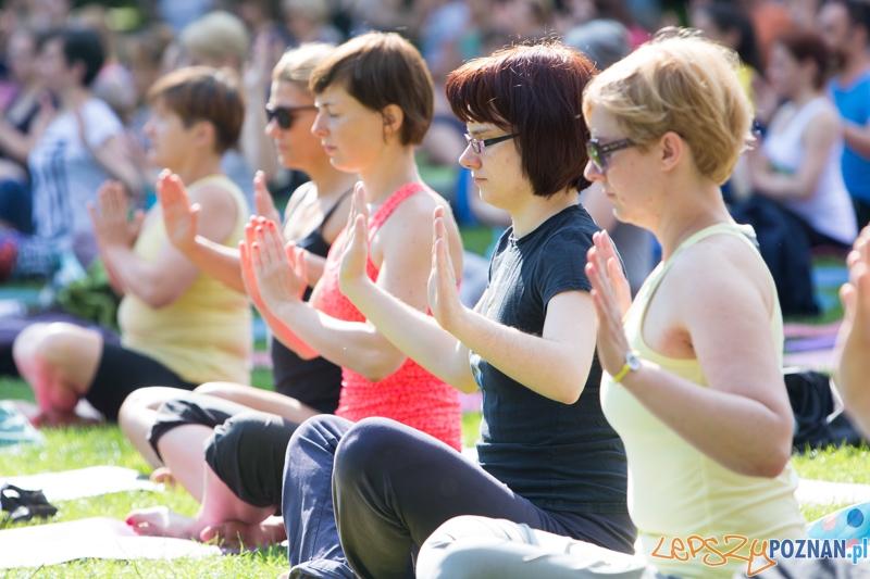 Joga przy Operze Foto: lepszyPOZNAN.pl / Piotr Rychter Joga przy Operze Foto: lepszyPOZNAN.pl / Piotr Rychter