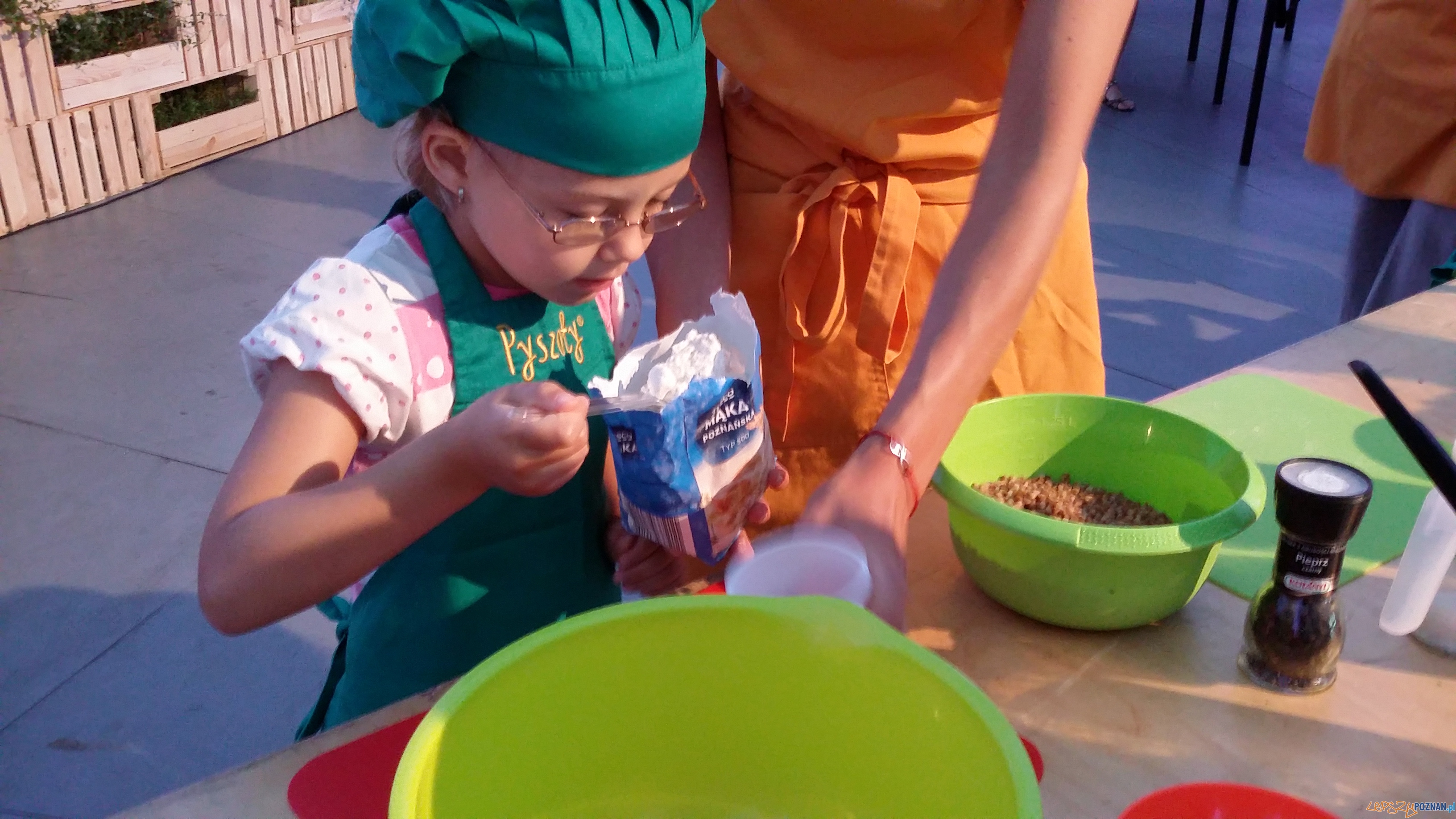 Kulinarne warsztaty podczas Festiwalu Transatlantyk Foto: lepszyPOZNAN.pl / tab Kulinarne warsztaty podczas Festiwalu Transatlantyk Foto: lepszyPOZNAN.pl / tab