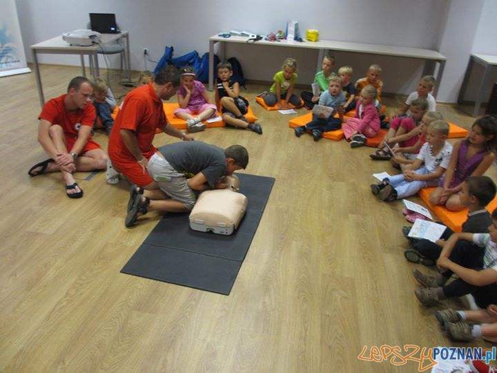 Jak udzielać pierwszej pomocy Foto: materiały prasowe Jak udzielać pierwszej pomocy Foto: materiały prasowe