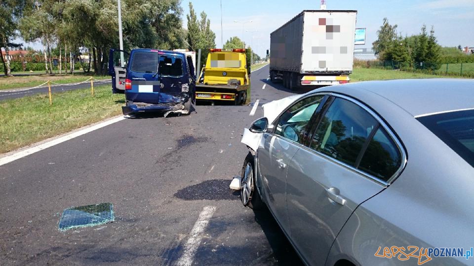 Wypadek na ul. Krzywoustego Foto: JRG 6 / mł. kpt. Paweł Zieliński Wypadek na ul. Krzywoustego Foto: JRG 6 / mł. kpt. Paweł Zieliński