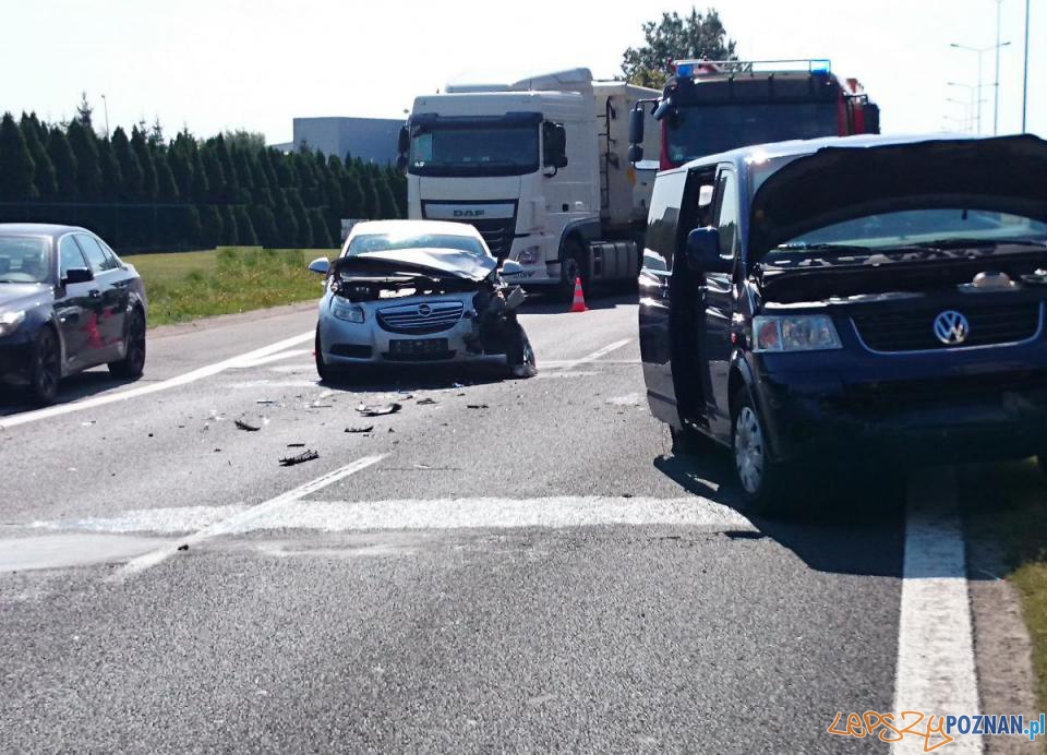 Wypadek na ul. Krzywoustego Foto: JRG 6 / mł. kpt. Paweł Zieliński Wypadek na ul. Krzywoustego Foto: JRG 6 / mł. kpt. Paweł Zieliński
