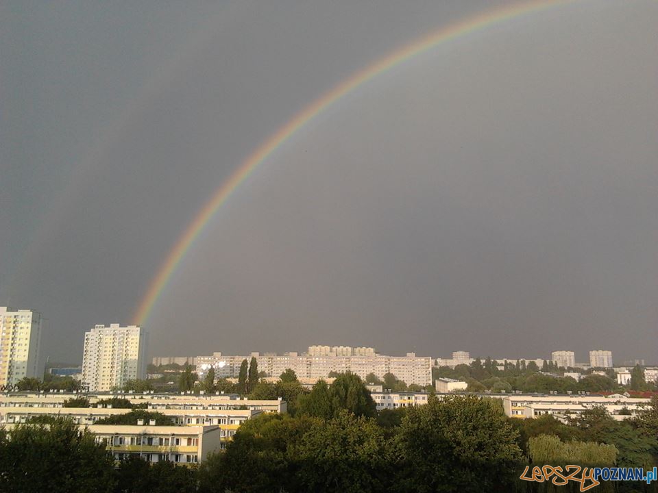 Deszcz i tęcza nad Poznaniem Foto: Ola Deszcz i tęcza nad Poznaniem Foto: Ola
