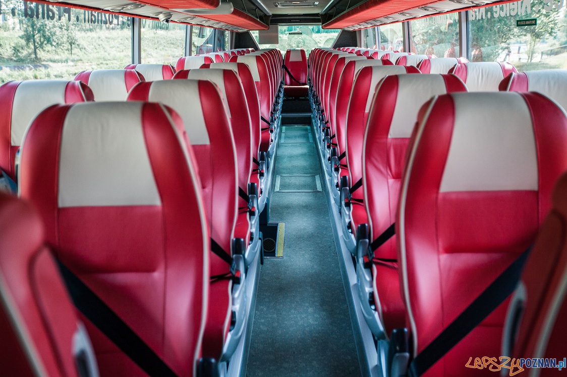 ADL Plaxton Elite na podwoziu Volvo B11 R_1   Foto: materiały prasowe