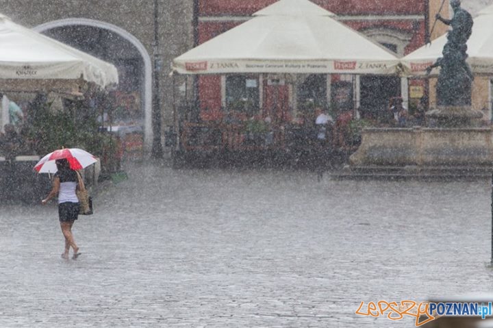 Popadało na Starym Foto: lepszyPOZNAN.pl / Piotr Rychter Popadało na Starym Foto: lepszyPOZNAN.pl / Piotr Rychter