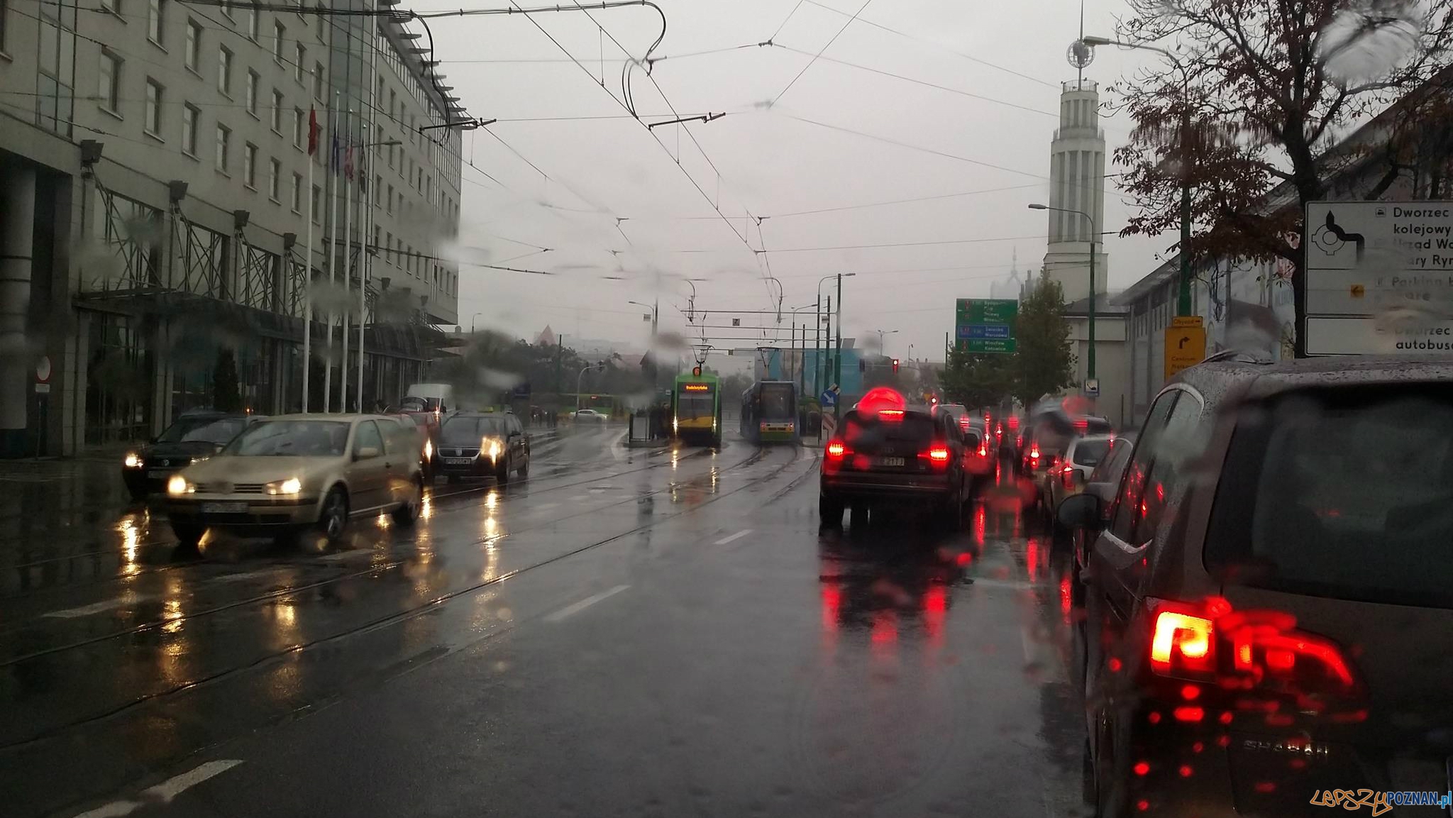 Zakorkowane miasto Foto: lepszyPOZNAN.pl / tab Zakorkowane miasto Foto: lepszyPOZNAN.pl / tab