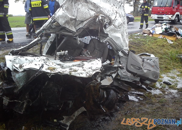 Śmiertelny wypadek w Kajewie Foto: PSP / mł.ogn. Mariusz Glapa, str. Sylwester Chwałkowski Śmiertelny wypadek w Kajewie Foto: PSP / mł.ogn. Mariusz Glapa, str. Sylwester Chwałkowski