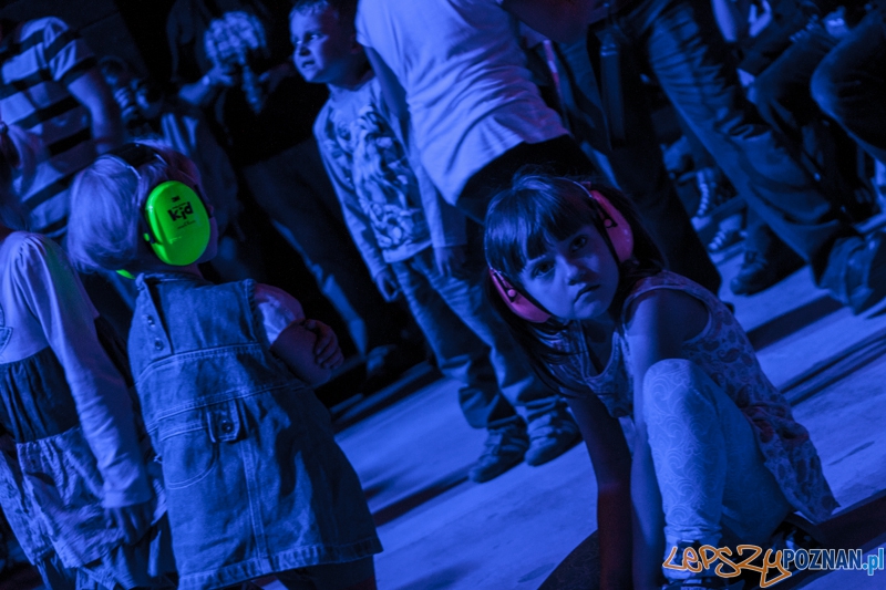 Luxfest 2014 - widzowie - Poznań 27.09.2014 r. Foto: LepszyPOZNAN.pl / Paweł Rychter Luxfest 2014 - widzowie - Poznań 27.09.2014 r. Foto: LepszyPOZNAN.pl / Paweł Rychter