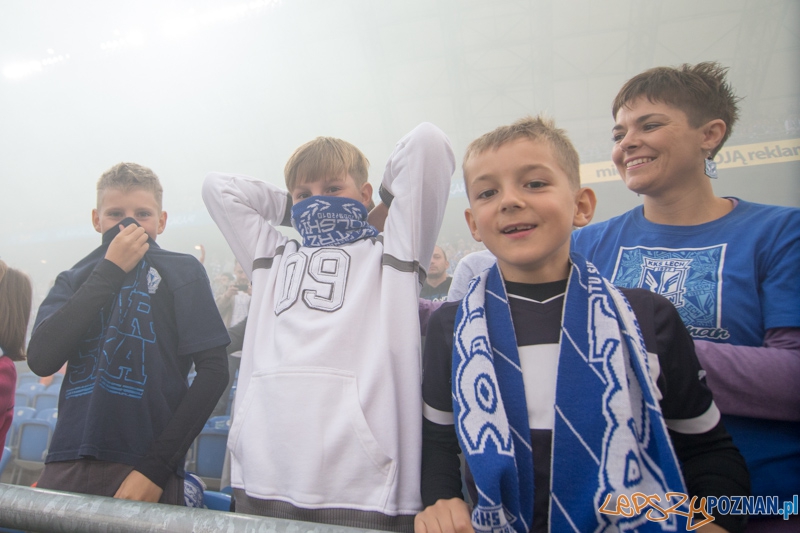 11. kolejka T-Mobile Ekstraklasy Lech Poznań - GKS Bełchatów (kibice na meczu) Foto: lepszyPOZNAN.pl / Piotr Rychter 11. kolejka T-Mobile Ekstraklasy Lech Poznań - GKS Bełchatów (kibice na meczu) Foto: lepszyPOZNAN.pl / Piotr Rychter