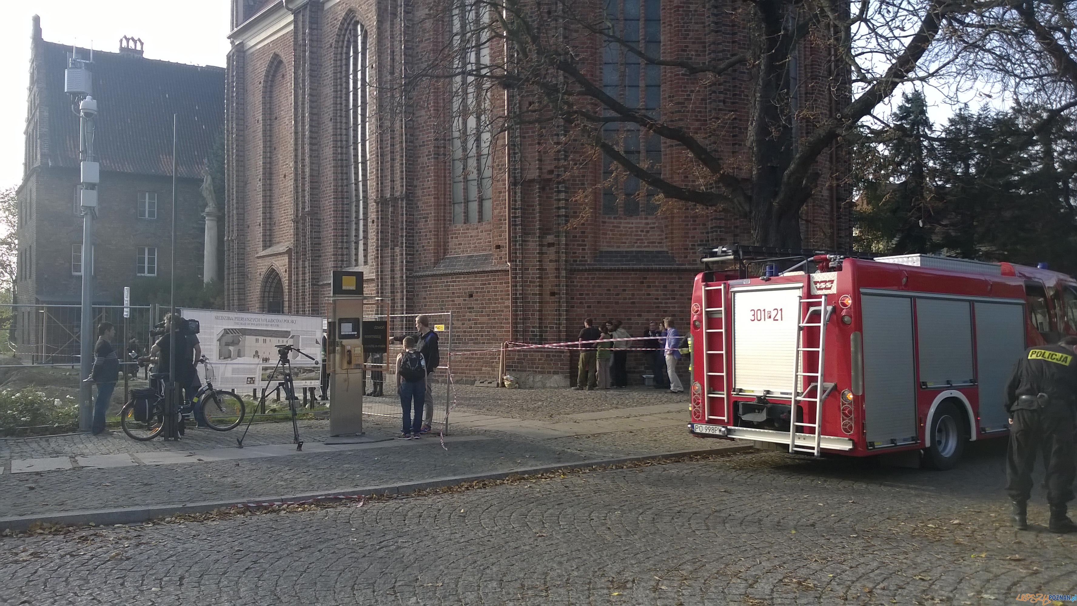 Wypadek na Ostrowie Tumskim (2) Foto: TD Wypadek na Ostrowie Tumskim (2) Foto: TD