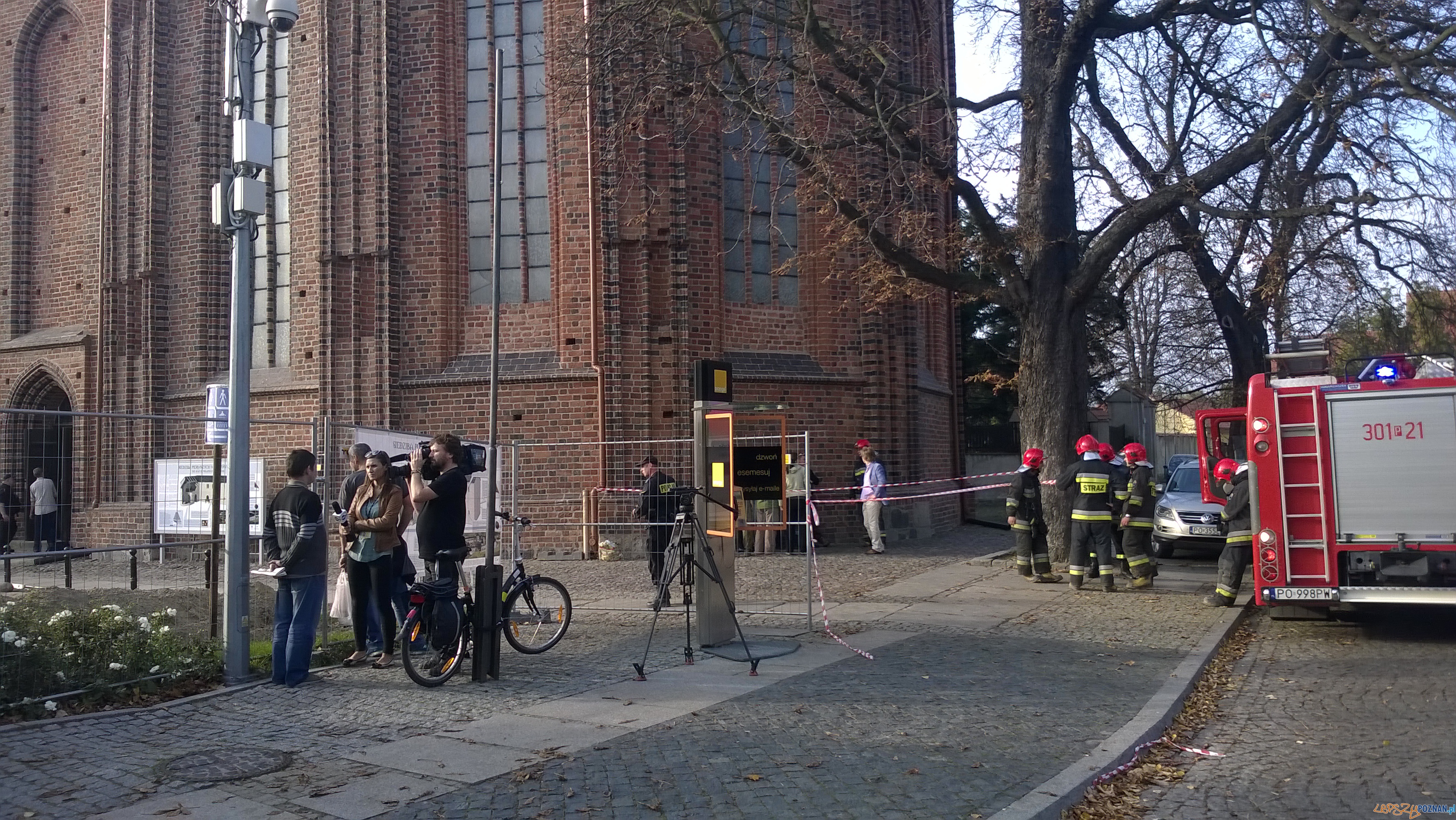 Wypadek na Ostrowie Tumskim (3) Foto: TD Wypadek na Ostrowie Tumskim (3) Foto: TD