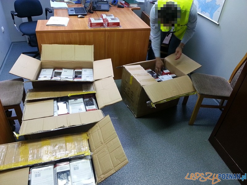 Policja sledzi aukcie internetowe Foto: KMP Policja sledzi aukcie internetowe Foto: KMP