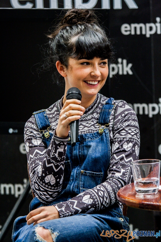 Marcelina w Empiku (29.10.2014) Foto: © LepszyPOZNAN.pl / Karolina Kiraga Marcelina w Empiku (29.10.2014) Foto: © LepszyPOZNAN.pl / Karolina Kiraga