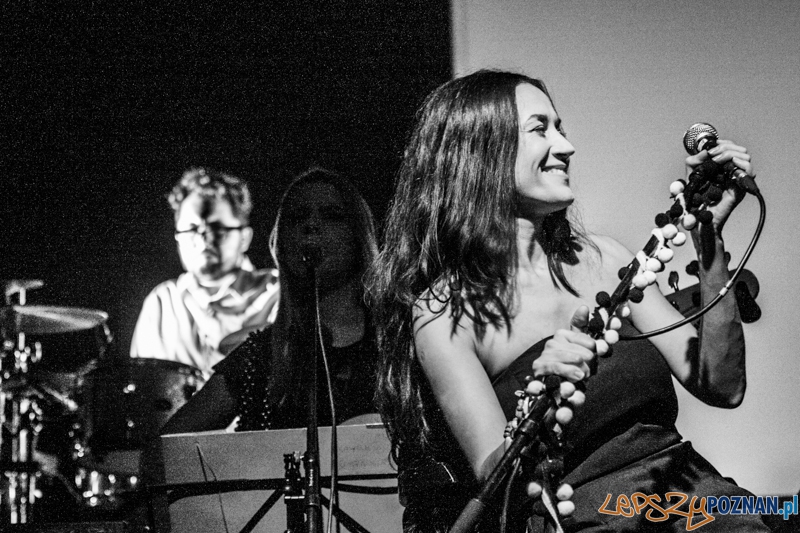 Kayah & Transoriental Orchestra (11.10.2014) Sala Ziemi Foto: © LepszyPOZNAN.pl / Karolina Kiraga Kayah & Transoriental Orchestra (11.10.2014) Sala Ziemi Foto: © LepszyPOZNAN.pl / Karolina Kiraga