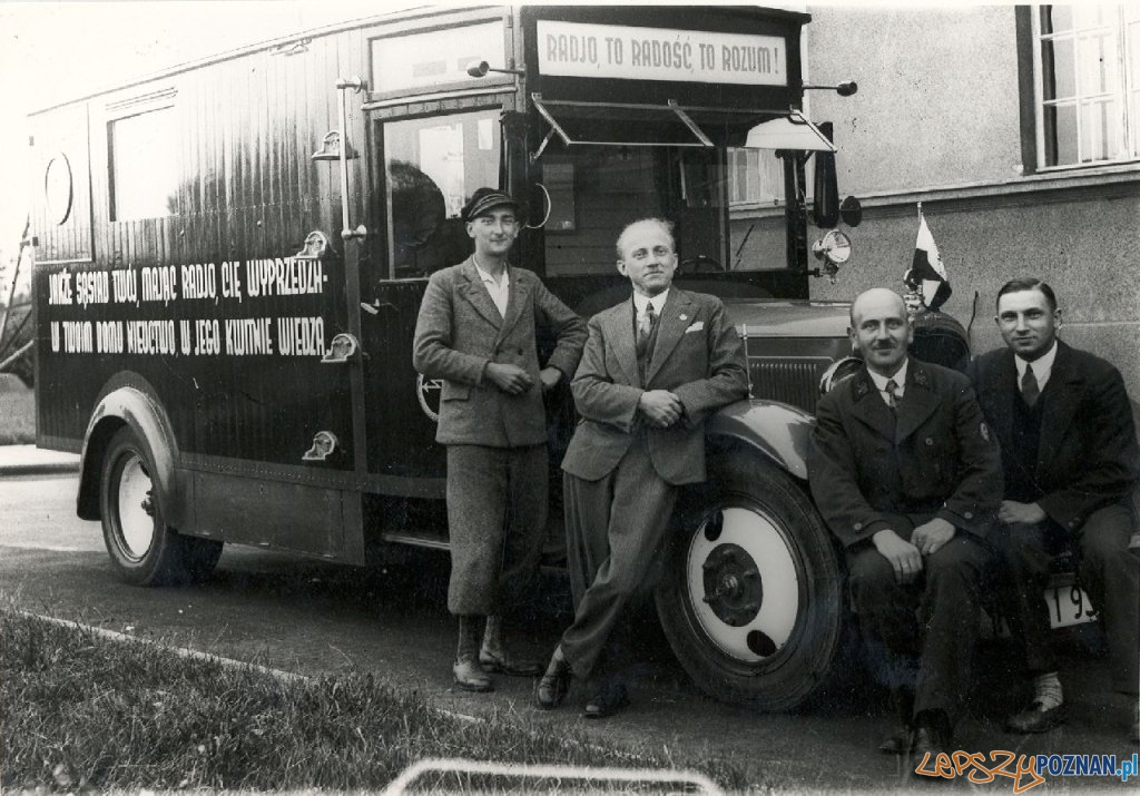 Przedwojenny wóz radiowy - Radja Poznańskiego Foto: Archiwum Radia Markury Przedwojenny wóz radiowy - Radja Poznańskiego Foto: Archiwum Radia Markury