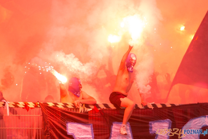 11. kolejka T-Mobile Ekstraklasy Lech Poznań - GKS Bełchatów (kibice na meczu) Foto: lepszyPOZNAN.pl / Piotr Rychter 11. kolejka T-Mobile Ekstraklasy Lech Poznań - GKS Bełchatów (kibice na meczu) Foto: lepszyPOZNAN.pl / Piotr Rychter