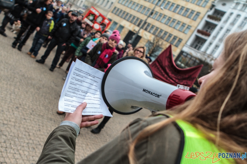 Marsz "Za krzywdy wyrządzone przez człowieka" - Poznań 09.11.2014 r. Foto: LepszyPOZNAN.pl / Paweł Rychter Marsz "Za krzywdy wyrządzone przez człowieka" - Poznań 09.11.2014 r. Foto: LepszyPOZNAN.pl / Paweł Rychter