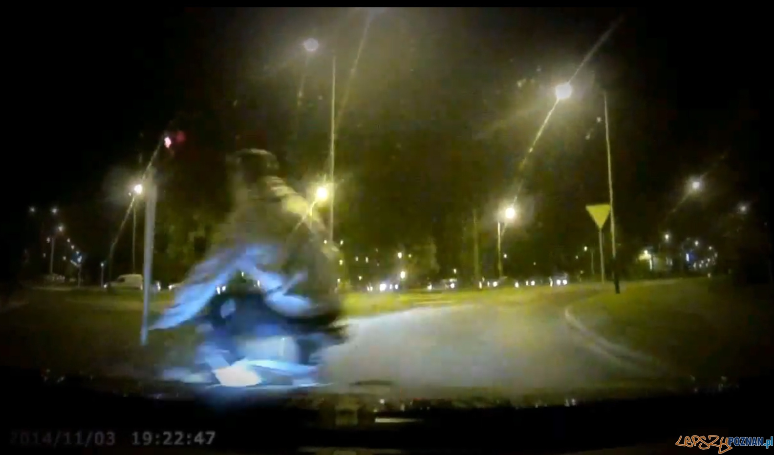 Nierozważny rowerzysta Foto: youtube Nierozważny rowerzysta Foto: youtube