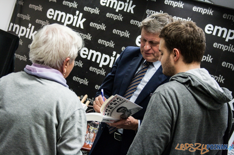 Spotkanie z Leszkiem Balcerowiczem (6.11.2014) Empik Foto: © LepszyPOZNAN.pl / Karolina Kiraga Spotkanie z Leszkiem Balcerowiczem (6.11.2014) Empik Foto: © LepszyPOZNAN.pl / Karolina Kiraga