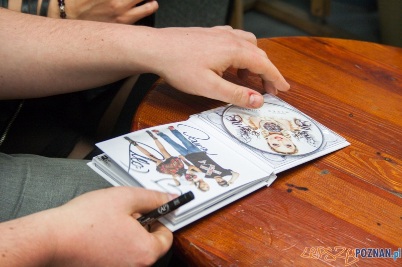 Donatan i Cleo (13.11.2014) Empik Foto: © LepszyPOZNAN.pl / Karolina Kiraga Donatan i Cleo (13.11.2014) Empik Foto: © LepszyPOZNAN.pl / Karolina Kiraga