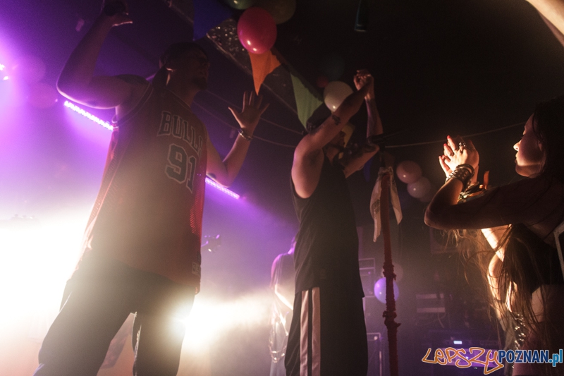 "da best of release party" - HOPE - Poznań 10.11.2014 r. Foto: LepszyPOZNAN.pl / Paweł Rychter "da best of release party" - HOPE - Poznań 10.11.2014 r. Foto: LepszyPOZNAN.pl / Paweł Rychter