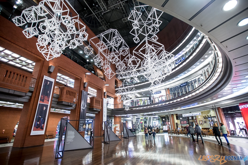 Himmeli i wystawa o himmeli w Atrium.  Foto: Jakub Wittchen