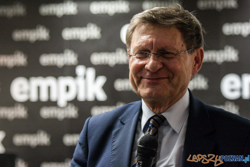 Spotkanie z Leszkiem Balcerowiczem (6.11.2014) Empik Foto: © LepszyPOZNAN.pl / Karolina Kiraga Spotkanie z Leszkiem Balcerowiczem (6.11.2014) Empik Foto: © LepszyPOZNAN.pl / Karolina Kiraga
