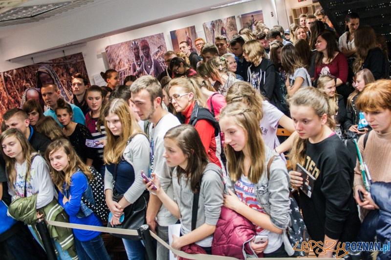 Spotkanie z Eweliną Lisowską (7.11.2014) Empik Foto: © LepszyPOZNAN.pl / Karolina Kiraga Spotkanie z Eweliną Lisowską (7.11.2014) Empik Foto: © LepszyPOZNAN.pl / Karolina Kiraga