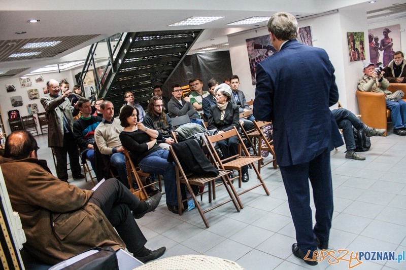 Spotkanie z Leszkiem Balcerowiczem (6.11.2014) Empik Foto: © LepszyPOZNAN.pl / Karolina Kiraga Spotkanie z Leszkiem Balcerowiczem (6.11.2014) Empik Foto: © LepszyPOZNAN.pl / Karolina Kiraga