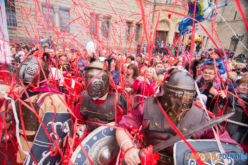 Korowód z okazji imienin ulicy Świety Marcin Foto: lepszyPOZNAN.pl / Piotr Rychter Korowód z okazji imienin ulicy Świety Marcin Foto: lepszyPOZNAN.pl / Piotr Rychter