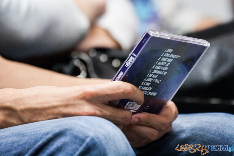 Spotkanie z Eweliną Lisowską (7.11.2014) Empik Foto: © LepszyPOZNAN.pl / Karolina Kiraga Spotkanie z Eweliną Lisowską (7.11.2014) Empik Foto: © LepszyPOZNAN.pl / Karolina Kiraga