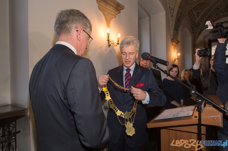 Uroczysta sesja Rady Miasta Poznania - zaprzysiężenie Prezydenta Jaśkowiaka Foto: lepszyPOZNAN.pl / Piotr Rychter Uroczysta sesja Rady Miasta Poznania - zaprzysiężenie Prezydenta Jaśkowiaka Foto: lepszyPOZNAN.pl / Piotr Rychter