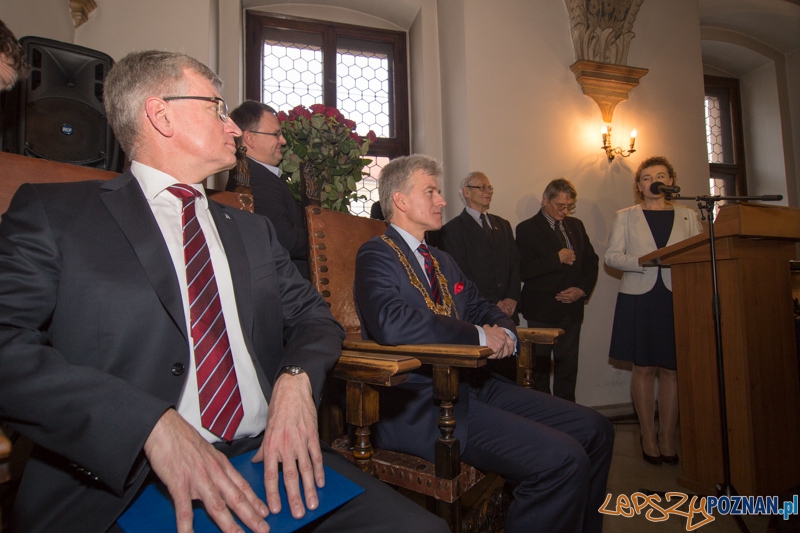 Uroczysta sesja Rady Miasta Poznania - zaprzysiężenie Prezydenta Jaśkowiaka Foto: lepszyPOZNAN.pl / Piotr Rychter Uroczysta sesja Rady Miasta Poznania - zaprzysiężenie Prezydenta Jaśkowiaka Foto: lepszyPOZNAN.pl / Piotr Rychter