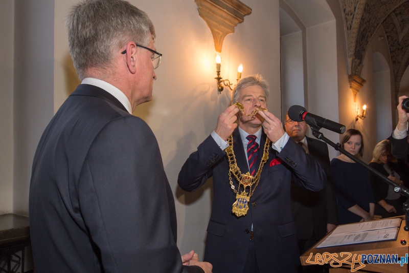 Uroczysta sesja Rady Miasta Poznania - zaprzysiężenie Prezydenta Jaśkowiaka Foto: lepszyPOZNAN.pl / Piotr Rychter Uroczysta sesja Rady Miasta Poznania - zaprzysiężenie Prezydenta Jaśkowiaka Foto: lepszyPOZNAN.pl / Piotr Rychter
