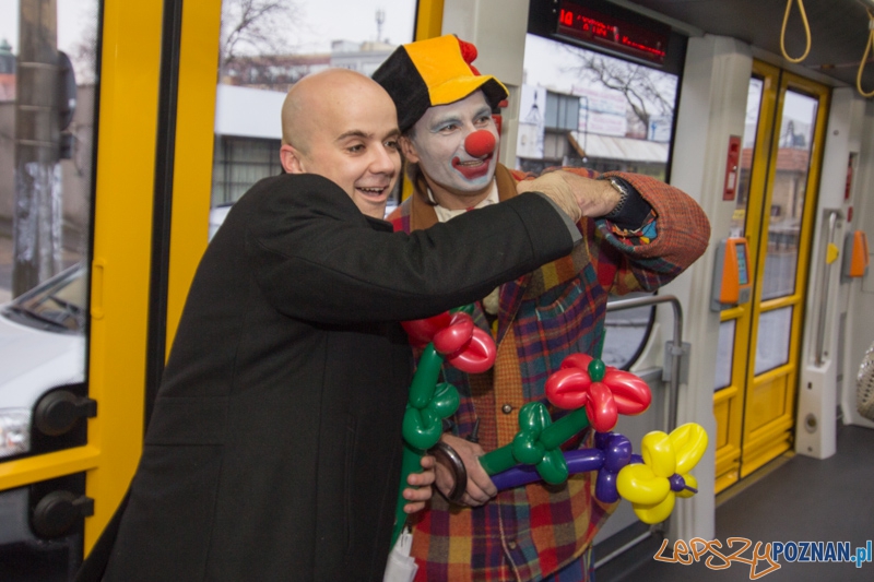 Nietypowa bimba po ulicach mego miasta mknie Foto: lepszyPOZNAN.pl / Piotr Rychter Nietypowa bimba po ulicach mego miasta mknie Foto: lepszyPOZNAN.pl / Piotr Rychter