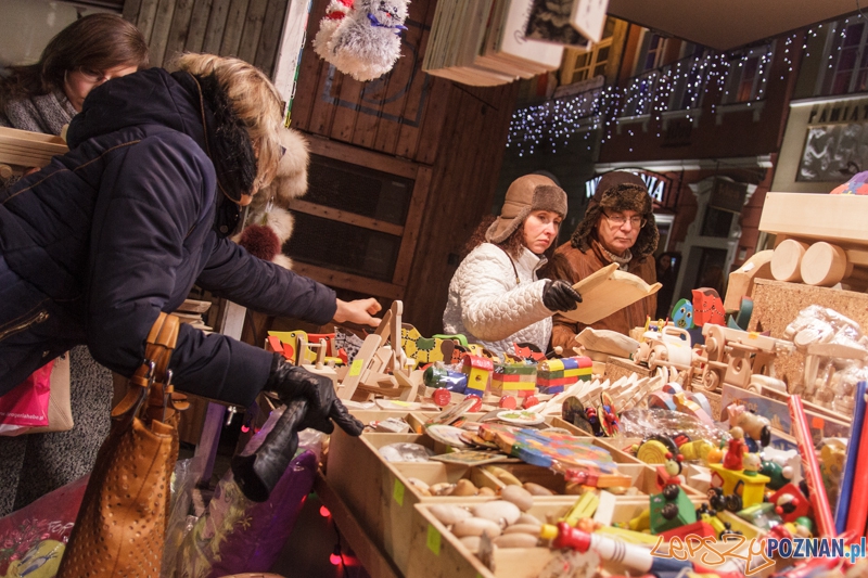 Jarmark na Starym Rynku - Poznań 06.12.2014 r. Foto: LepszyPOZNAN.pl / Paweł Rychter Jarmark na Starym Rynku - Poznań 06.12.2014 r. Foto: LepszyPOZNAN.pl / Paweł Rychter