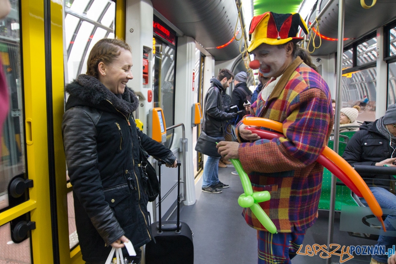 Nietypowa bimba po ulicach mego miasta mknie Foto: lepszyPOZNAN.pl / Piotr Rychter Nietypowa bimba po ulicach mego miasta mknie Foto: lepszyPOZNAN.pl / Piotr Rychter