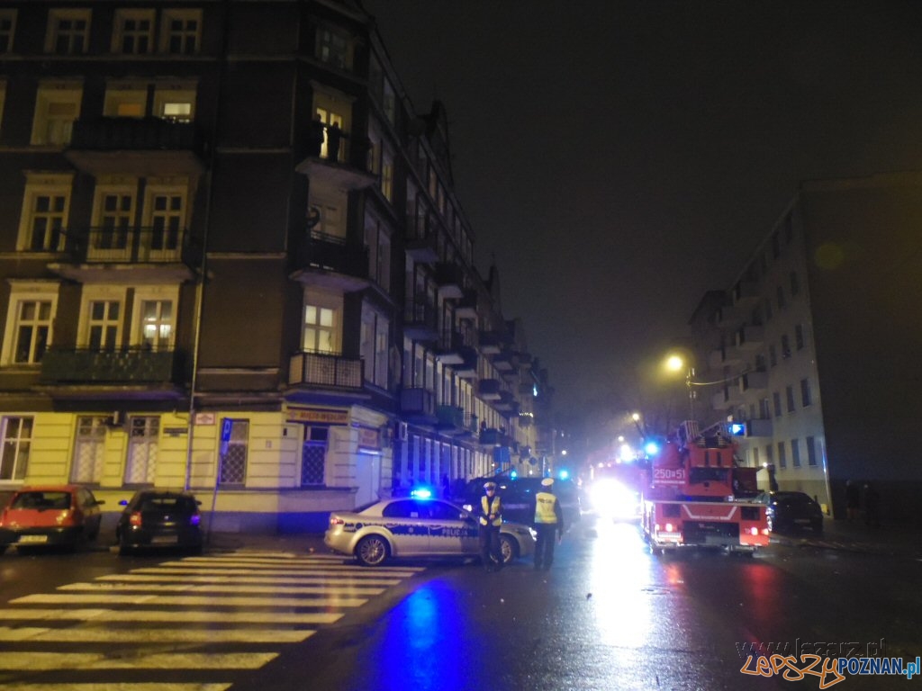 Zatrzymania po sylwestrowej nocy na Małeckiego Foto: lazarz.pl / Janusz Ludwiczak Zatrzymania po sylwestrowej nocy na Małeckiego Foto: lazarz.pl / Janusz Ludwiczak