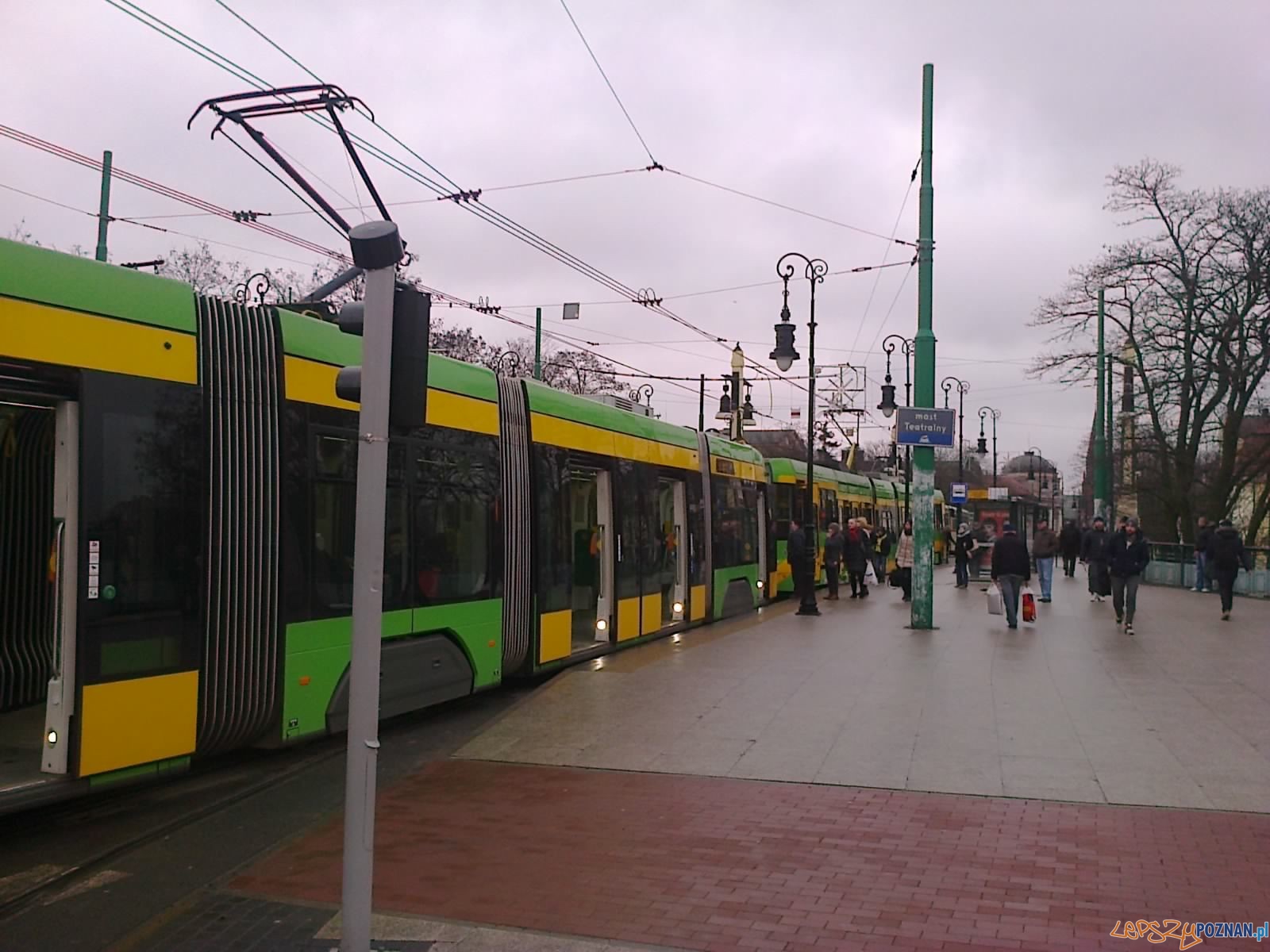 Utrudnienia na Teatralce Foto: lazarz.pl / Janusz Ludwiczak Utrudnienia na Teatralce Foto: lazarz.pl / Janusz Ludwiczak