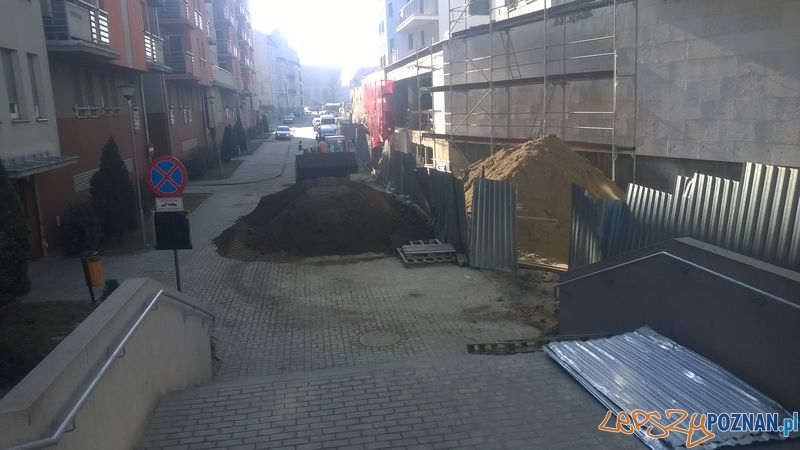 Zwezenie jezdni WP_20150217_011 Foto: Zwezenie jezdni WP_20150217_011 Foto: