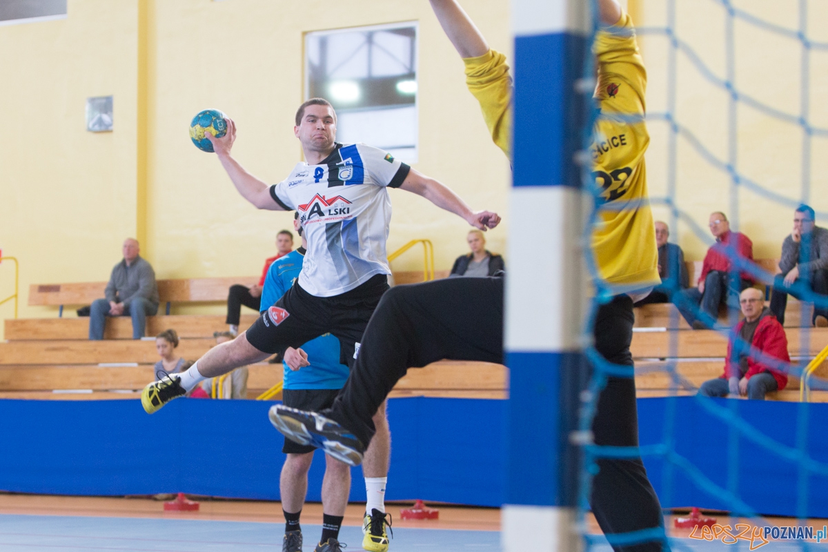 WKS Grunwald Poznań - LKS OSiR Komprachcice Foto: lepszyPOZNAN.pl / Piotr Rychter WKS Grunwald Poznań - LKS OSiR Komprachcice Foto: lepszyPOZNAN.pl / Piotr Rychter