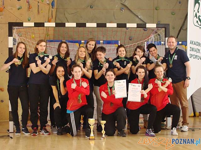 Drużyna UAM Poznań podczas Akademickich Mistrzostw Polski 2015 w Gdyni Foto: mat. pras. Drużyna UAM Poznań podczas Akademickich Mistrzostw Polski 2015 w Gdyni Foto: mat. pras.