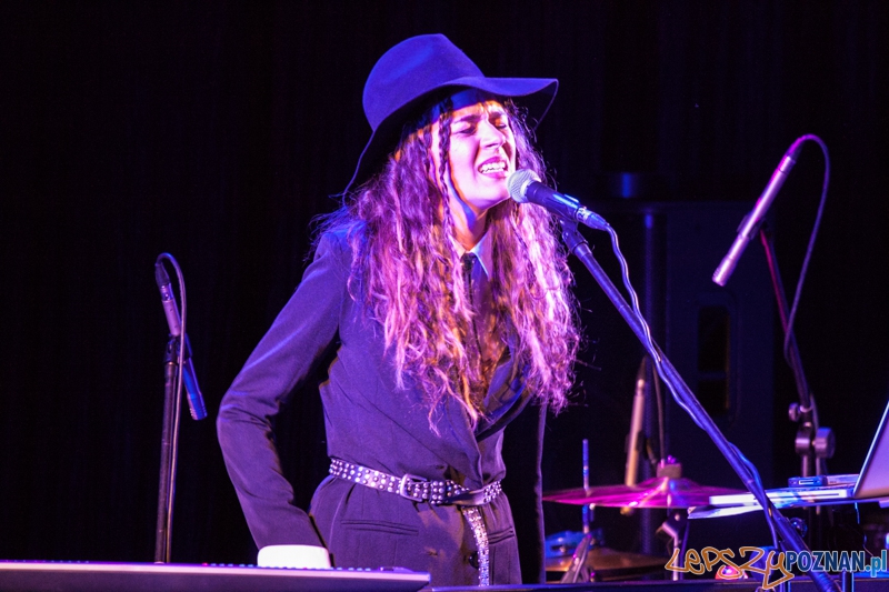 Ania Dąbrowska (26.04.2015) Centrum Kongresowo-Dydaktyczne Foto: © lepszyPOZNAN.pl / Karolina Kiraga Ania Dąbrowska (26.04.2015) Centrum Kongresowo-Dydaktyczne Foto: © lepszyPOZNAN.pl / Karolina Kiraga